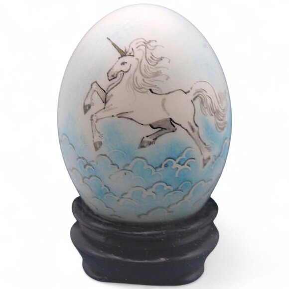 Vintage Chinese Handcrafted Unicorn Egg In Glass Display Case - Picture 6 of 6